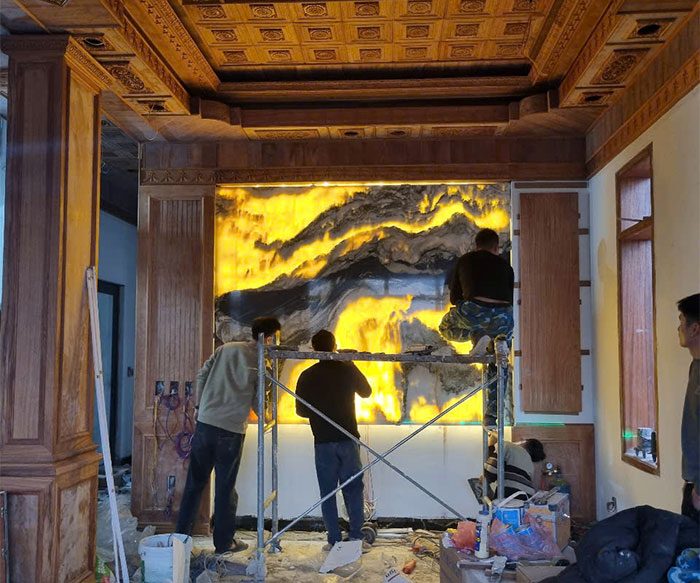 thi công tranh đá phòng khách